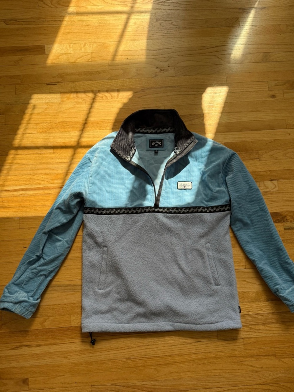 Billabong Men's Space Cow 1/2 Zip Pullover - size small - corduroy & fleece